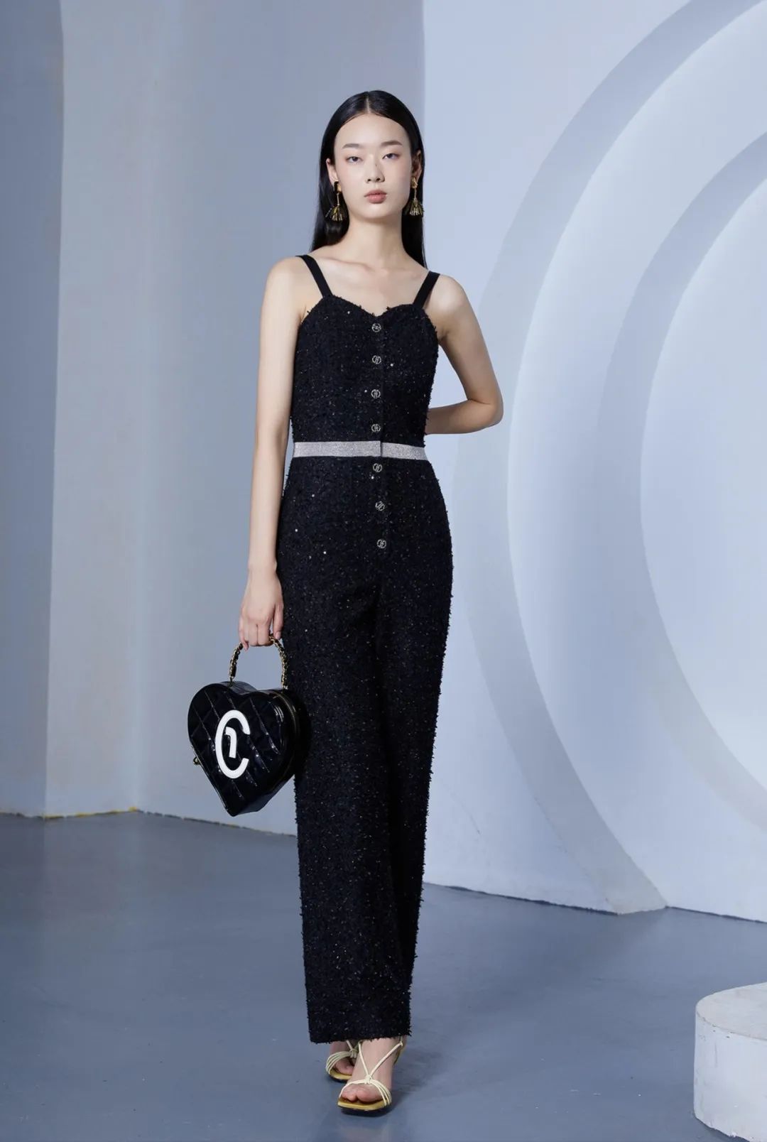 TRACY CHU·朱熙越：“漠上花开”，待千年花木盛绽｜SS23 CFW 预览