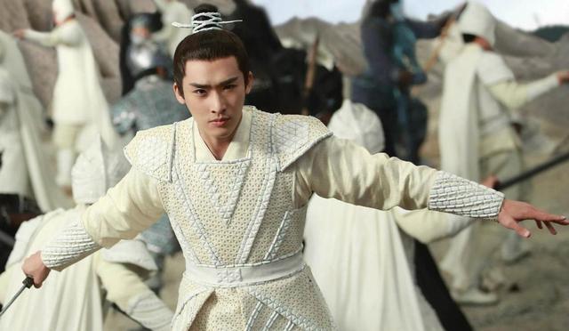 甜宠剧|新一部甜宠剧将至，毒舌总监爱上元气女孩，看清剧照：果断追剧