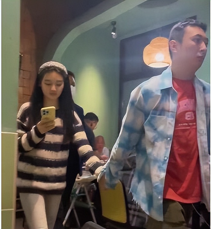 王思聪现任女友柳禹安个人资料介绍,原来她比王校长小了14岁!