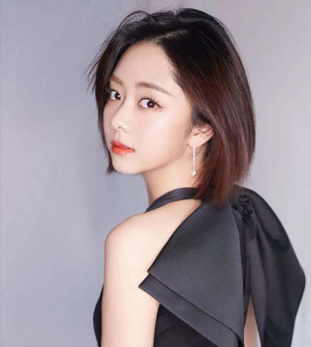 浓妆 脸上有这5个特征的女人，常被称为“精致脸”，浓妆素颜都好看