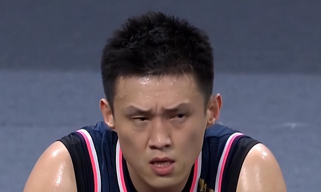 杰伦·布朗|季后赛粤津二番战评分：三将满分无人掉队，内外线滴水不漏