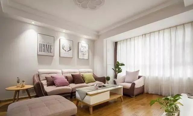 95平两室新房,一进门把人迷住,客厅太漂亮了,钱花的值了!