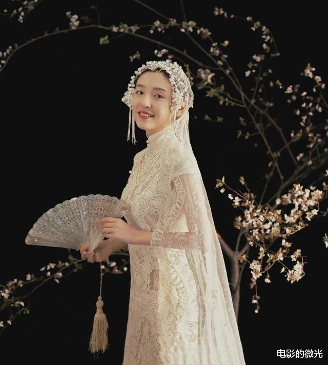 周慧敏|吴倩官宣单身,却因孕期照美上了热搜