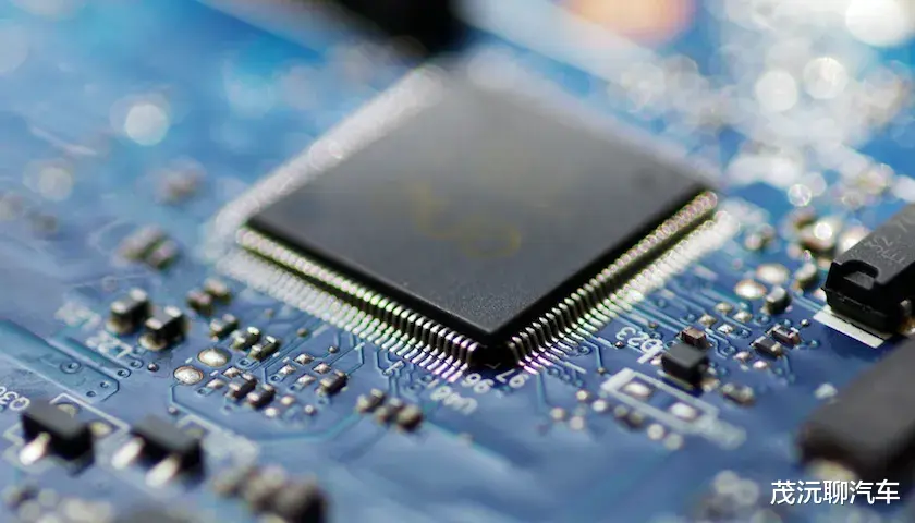 Twitter|年薪40万起步，芯片行业对人才的需求也在“内卷”