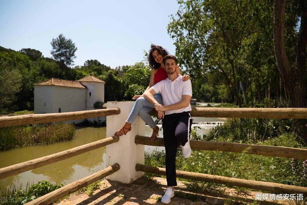 怀孕|\不要脸的,你算老几,未婚怀孕,还来教训我\儿子:这里你不要再住了