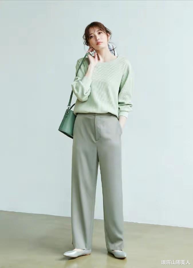 放弃“中国大妈式穿搭”吧！瞧日本主妇这样穿，是有多高级洋气