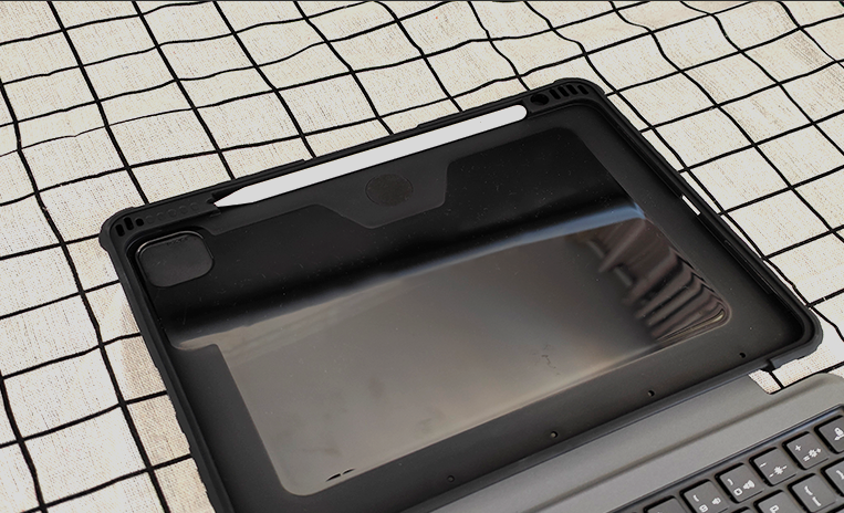 键盘|平民价格全面防护，耐尔金悍能ipad键盘保护套，完美替代妙控键盘