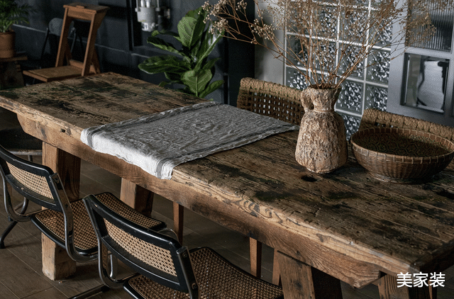 60后夫妻的中古之家,不刷墙不吊顶,也能变身超强艺术空间