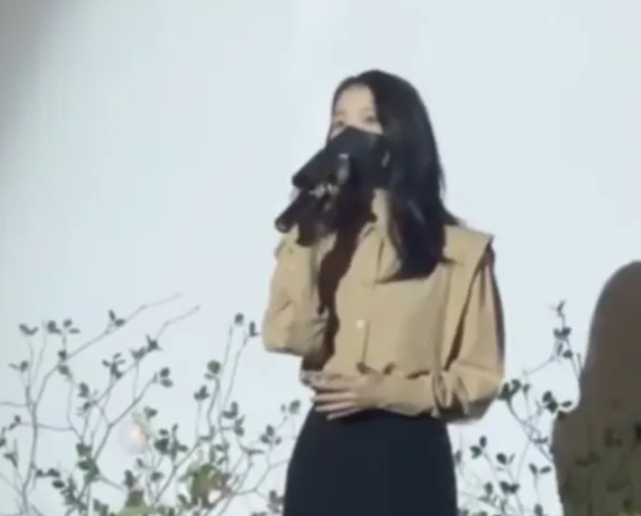 李钟硕|李钟硕IU首发文回应恋情:20岁就开始结缘,但友情以上恋人未满