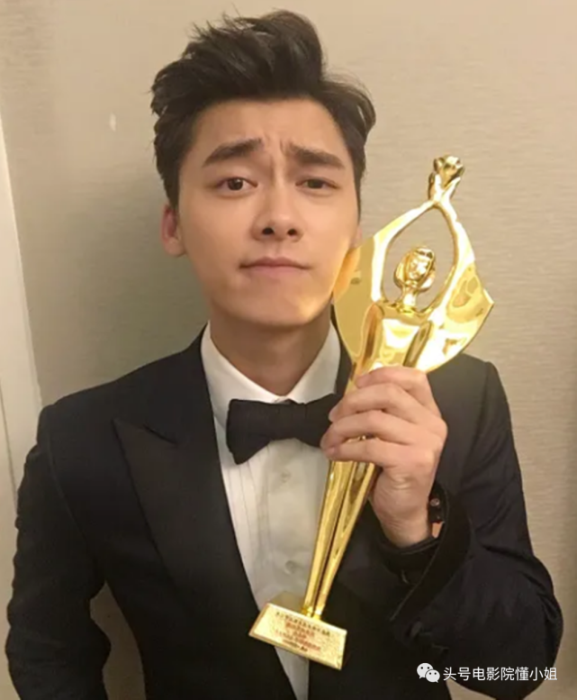 李易峰|李易峰不仅嫖娼,还被曝选妃!明星塌房:该税的税,不该睡的别睡