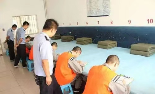 看守所可以使用的械具有哪些,分别都在什么情况下使用?