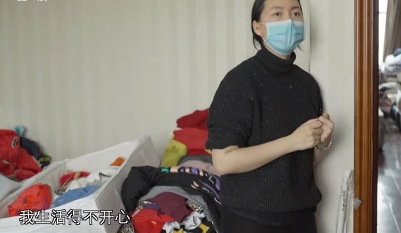 主妇酷爱买东西,家里物品堆积成山!整理师上门收纳,前后差别大