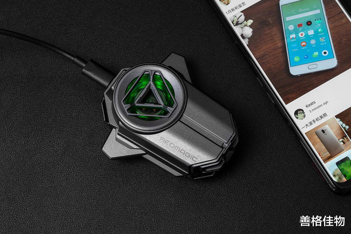 黑科技|竟然这样给手机降温，大火龙促发黑科技，这款涡轮散热背夹会火吗