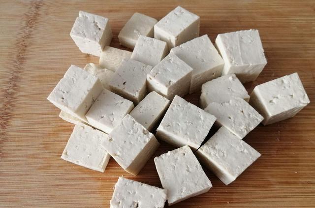 睡眠|血脂高的人要远离豆腐？医生：不止豆腐，这3种素食也最好少吃