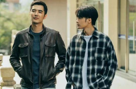 春晚|15cm身高差，破镜重圆的剧情？三十岁的双男主越来越有那味了