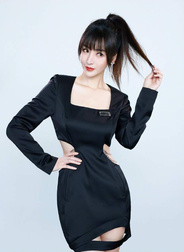 柳岩|柳岩最新写真曝光