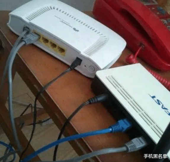 路由器|路由器相当于一台小电脑,不保养的后果是wifi速度越来越慢