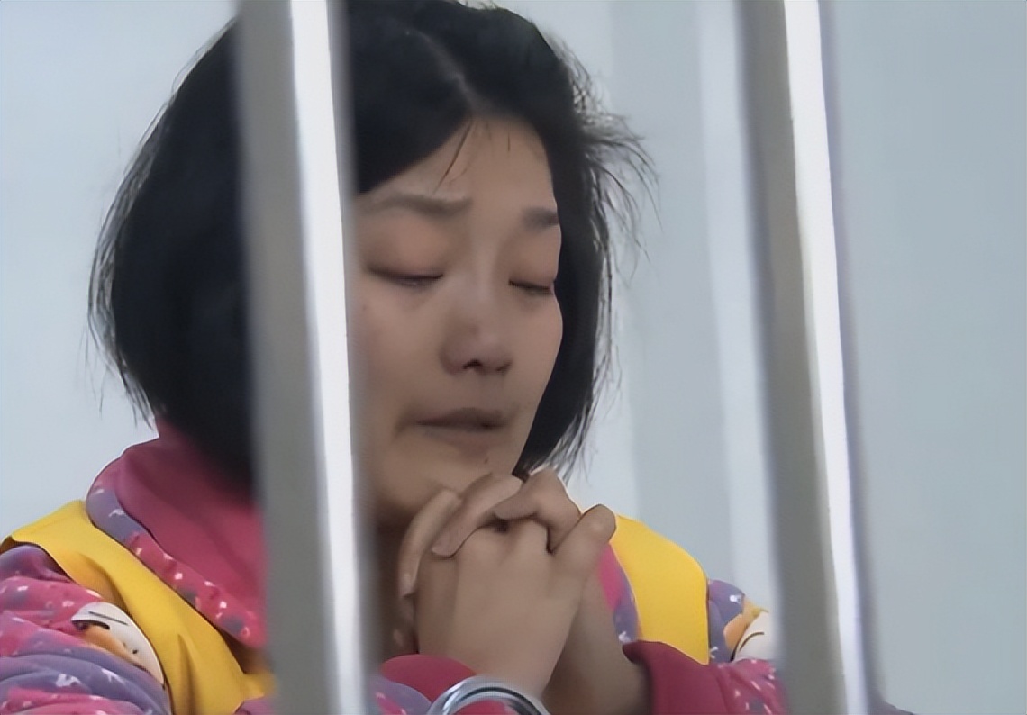 2013:浙江富婆恋上有妇之夫,被骗一亿后自杀没死,却被判了死刑