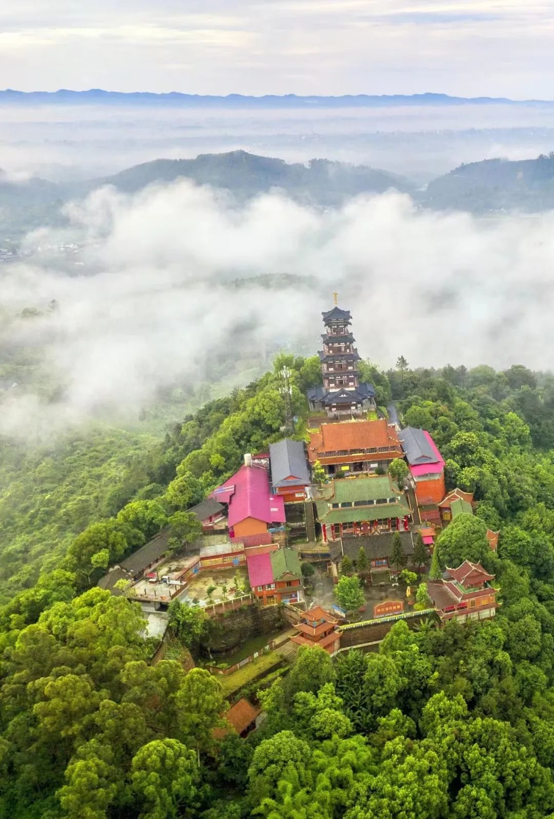 西双版纳|彭山，一座自带“仙气”的宜居之城！