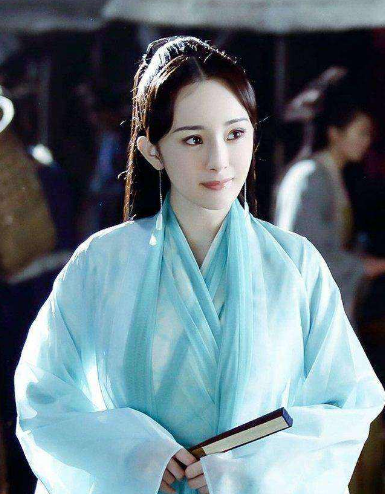 李小冉|古装美人的两种面貌,剧中扮相还没综艺美