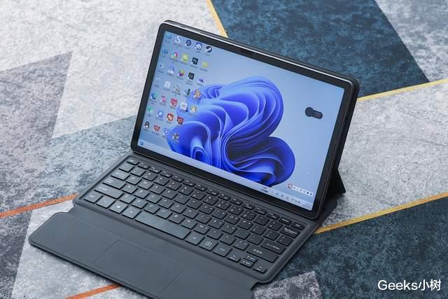 英伟达|感恩教师节!四款职场精英专属二合一平板推荐,你挑谁?