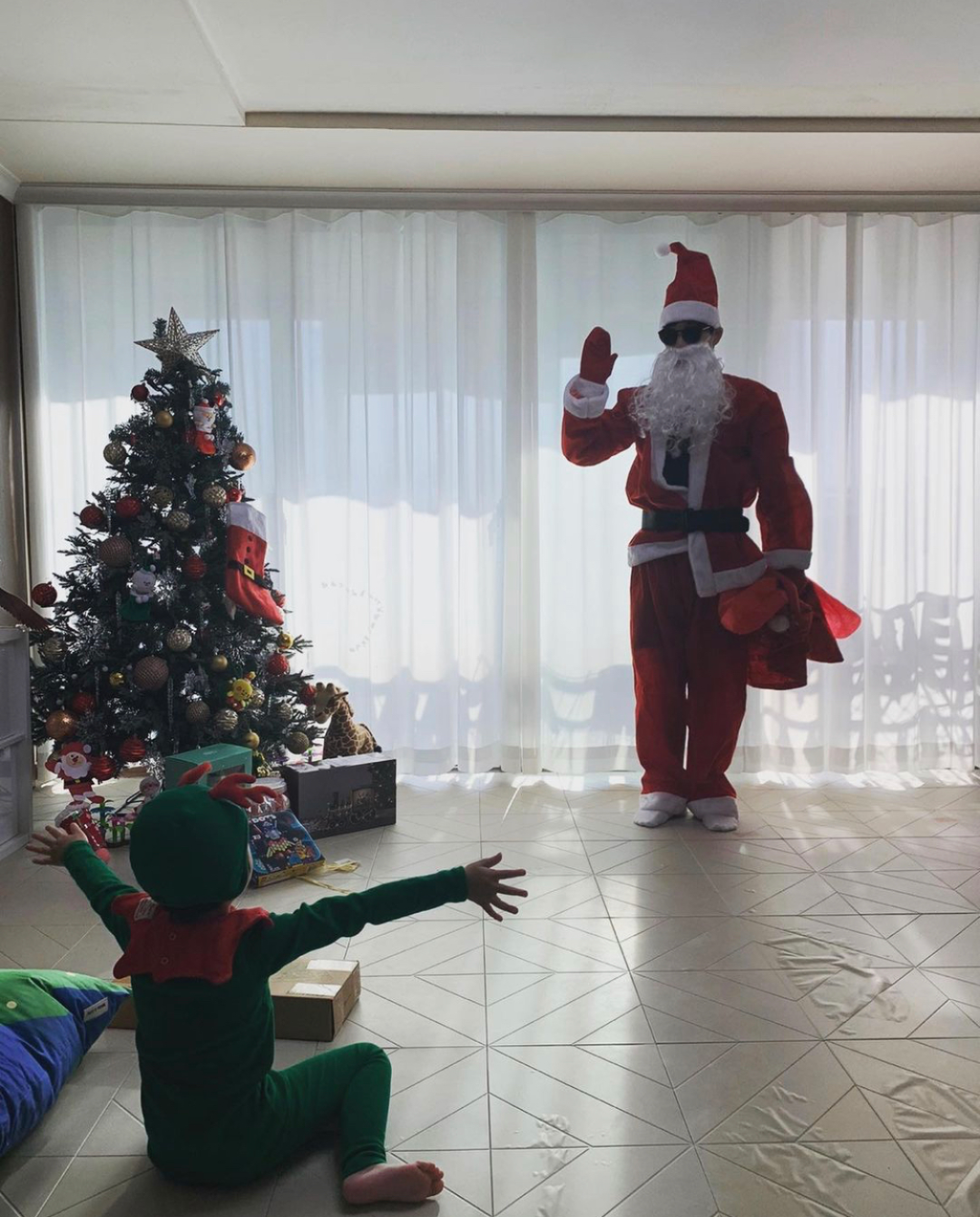 李硕薰|超甜预警!全能男歌手因恋综与妻子相识相爱组建三口之家