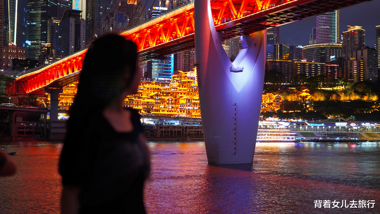 洪崖洞|重庆旅行：别再去洪崖洞！这里门票0元，随手一拍就是夜景大片