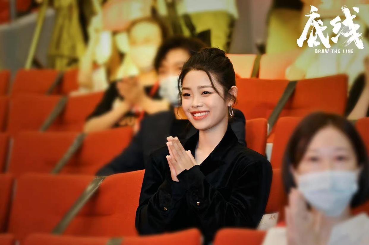 顺治|《底线》里的她颜值不够演技来凑，剧中学历最高的童星没让人失望