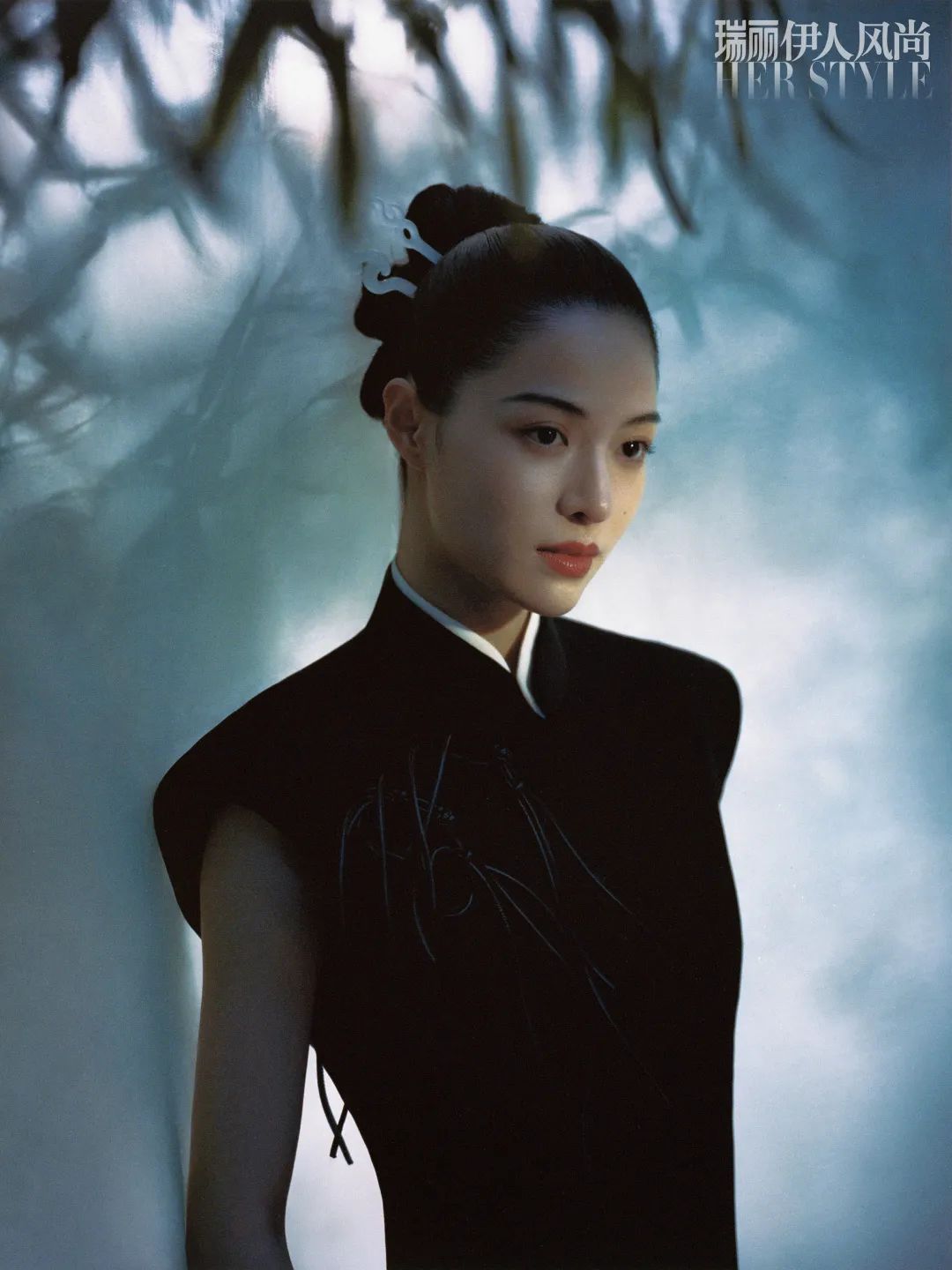 周迅|周迅拍大片又被嘲？！网友无奈：人是美的，拍的什么玩意儿…