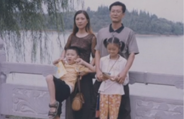 广西一局长一家四口被杀害,凭半枚脚印和一把钥匙,警方锁定真凶