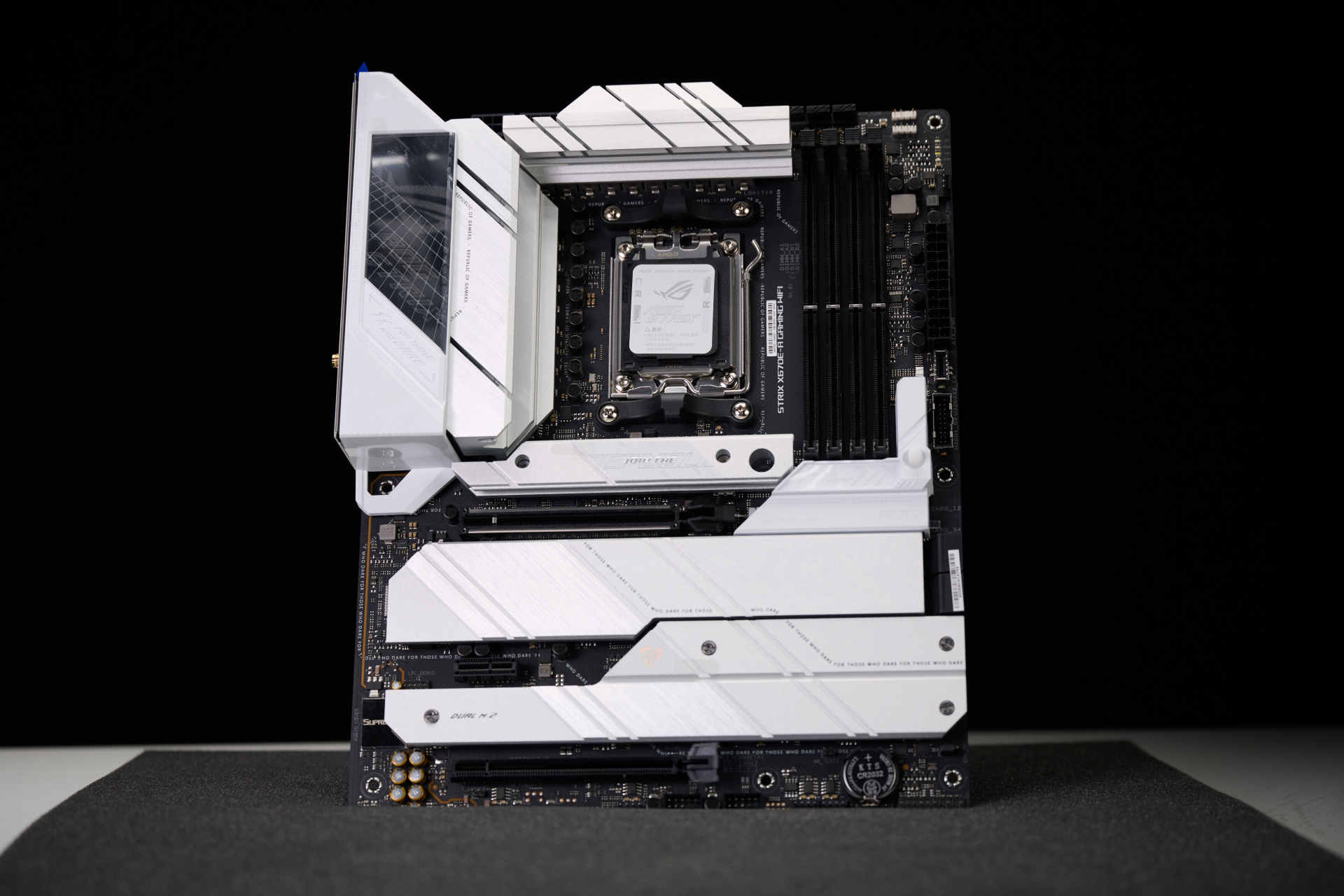 吹雪|AMD Ryzen 9 7900X&ROG X670e吹雪，游戏以及生产力体验
