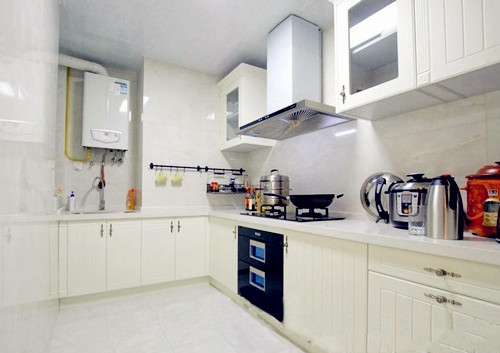 厨房热水器储水式好还是即热式好?幸好我家选对了!