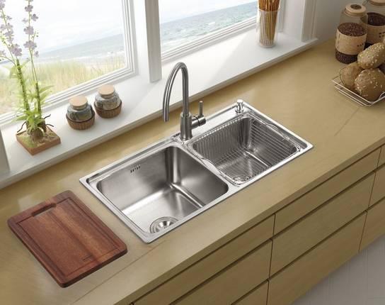 厨房水槽选单槽还是双槽?太多人装错,只装了个摆设!