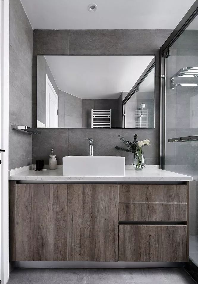 120㎡美式风格装修,撞色的设计冲击力十足!