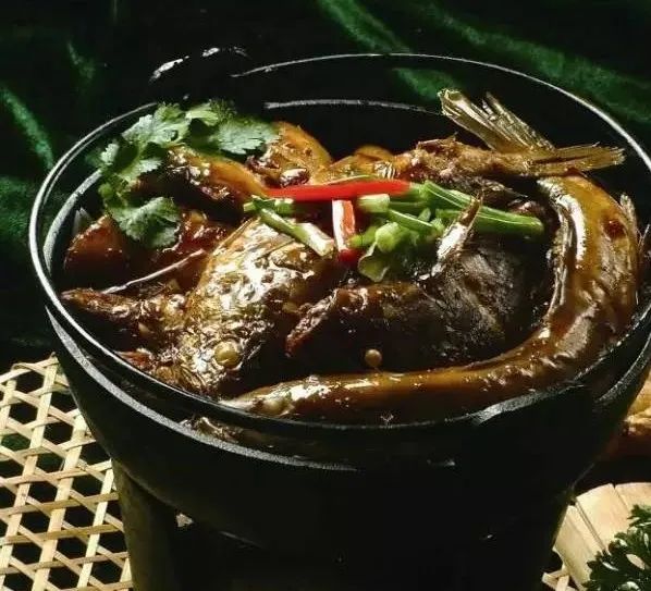 新疆维吾尔自治区|早秋游乌江画廊-阿依河，山山水水都尝遍！