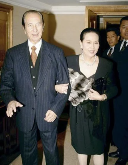 蓝琼缨|时隔2年，何超琼再失去母亲蓝琼缨！79岁病于癌症在养和医院离世