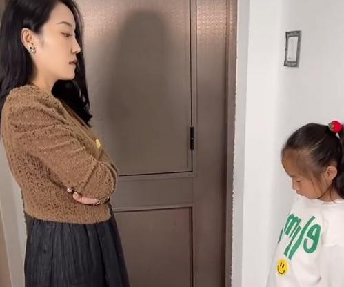 |杨子钰妈妈谈前夫，直言没有谁配不上谁，承认蹭9岁女儿的热度