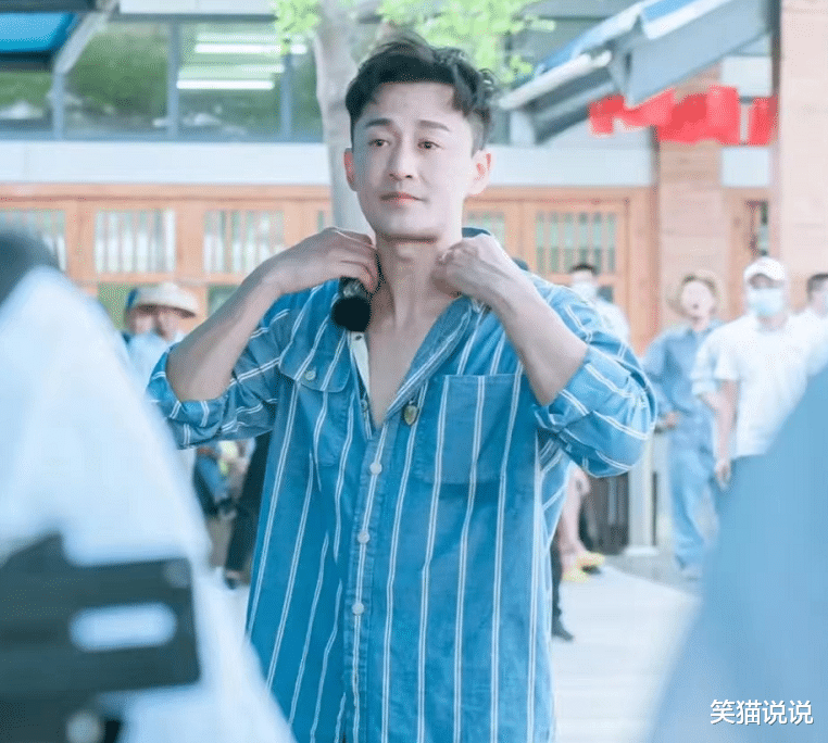 林峰|披哥涠洲岛录节目：任贤齐合影被吓出表情包，林峯帅气有礼貌！