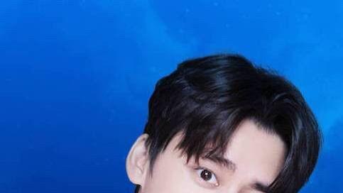 李易峰|李易峰嫖娼这事，和“王校长”频繁换女友，哪个更高明？