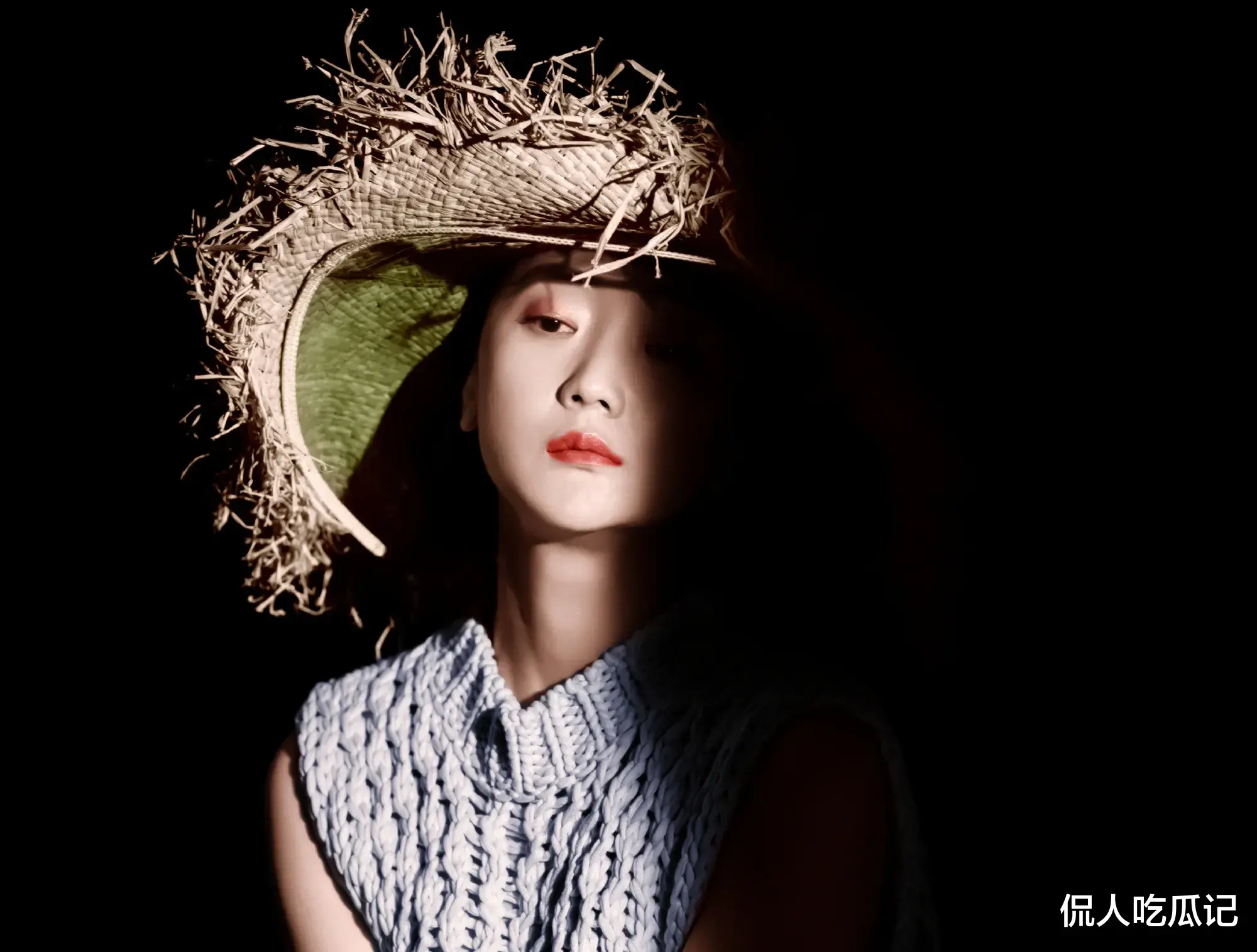 张瑶|张瑶：做歌手被央视捧，做演员被贵人捧，逼婚高富帅，真是个狠人