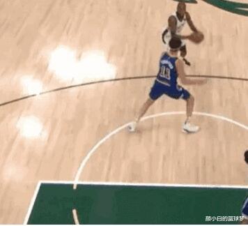 克萊·湯普森|克萊墊腳米豆瞬間引熱議！防守腳步變遲緩，三戰(zhàn)42中15效率也不佳