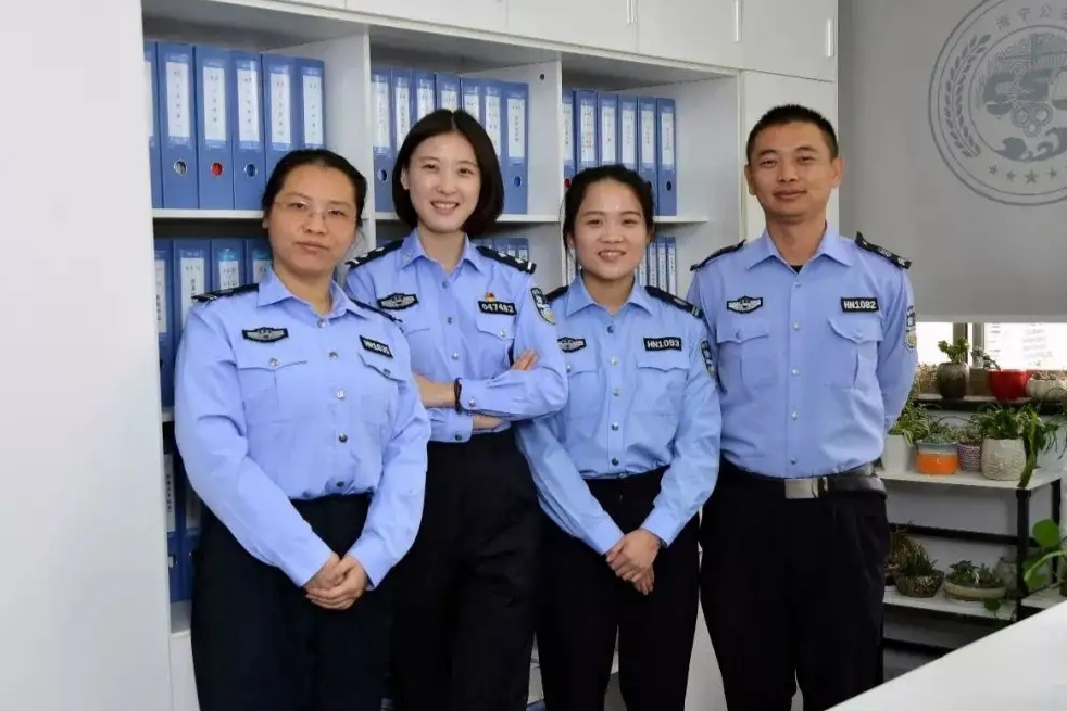 辅警|工作8年后选择辞职，辅警说出内心真实想法，可惜却又无可奈何