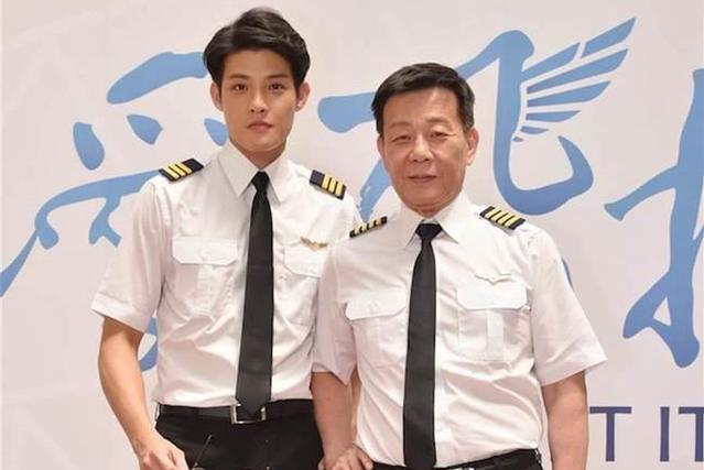 寇世勋|寇世勋坐拥双妻，儿子寇家瑞与女友相恋7年，孩子两岁仍未婚