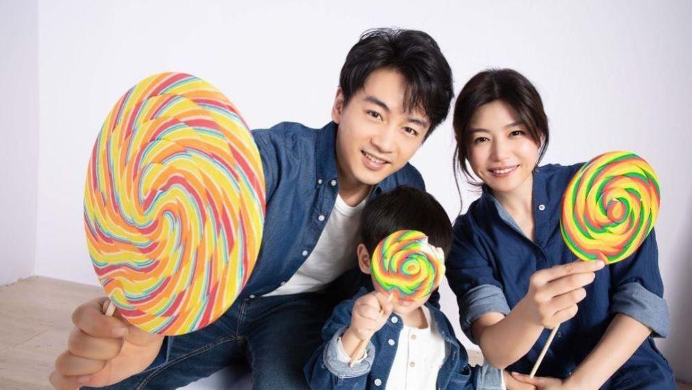 陈妍希|陈妍希戳破7年之痒婚变传言公开陈晓「点外卖还拿她手机」狂放闪