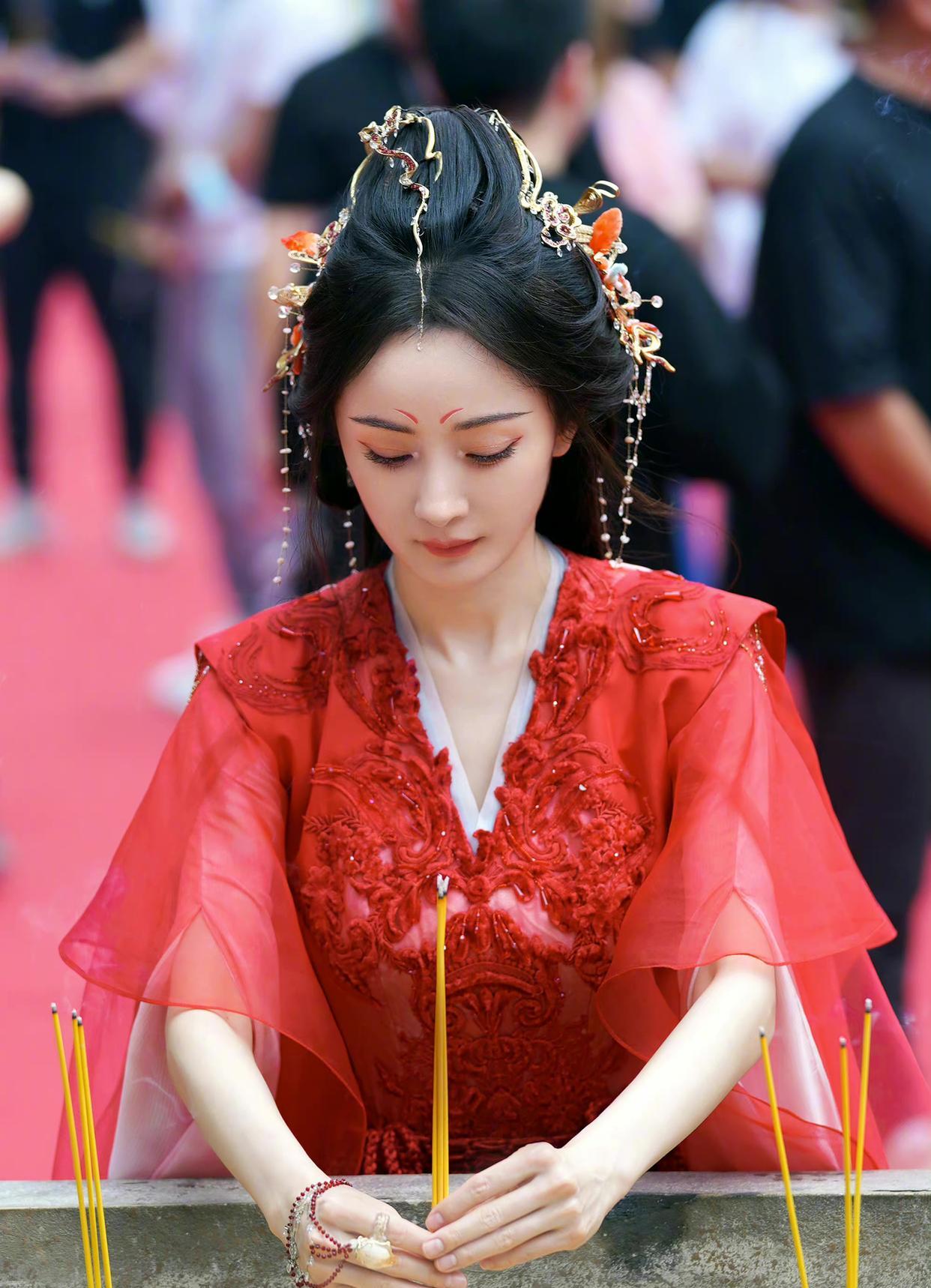 杨幂|狐系美人杨幂,除了《狐妖小红娘》,还出演过多个狐妖角色