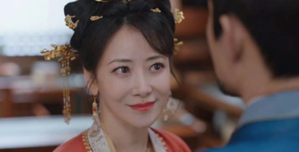 卿卿日常|《卿卿日常》赵芳如在戏里有多清醒，在戏外就有多羡慕，活成女主