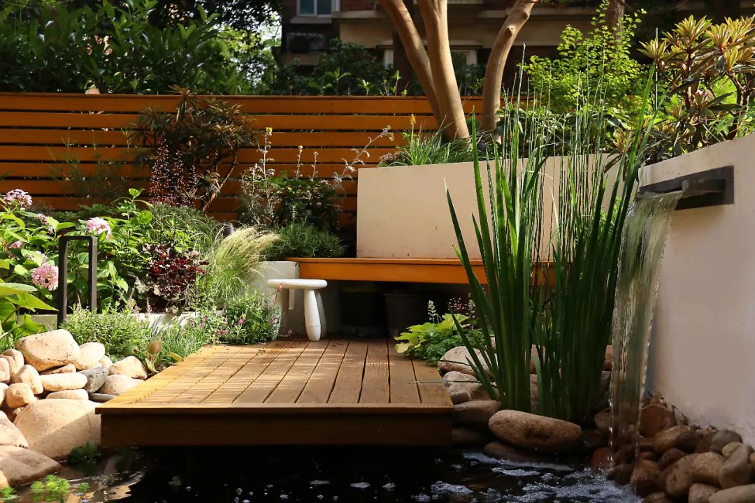 这个102㎡的家,不仅只有生活的一日三餐,还要有看得见的诗与远方!?