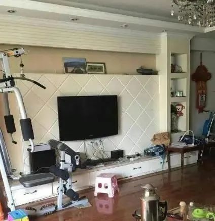 新房装修好婆婆就搬来住,每次下班看到这样陌生的家,心累!