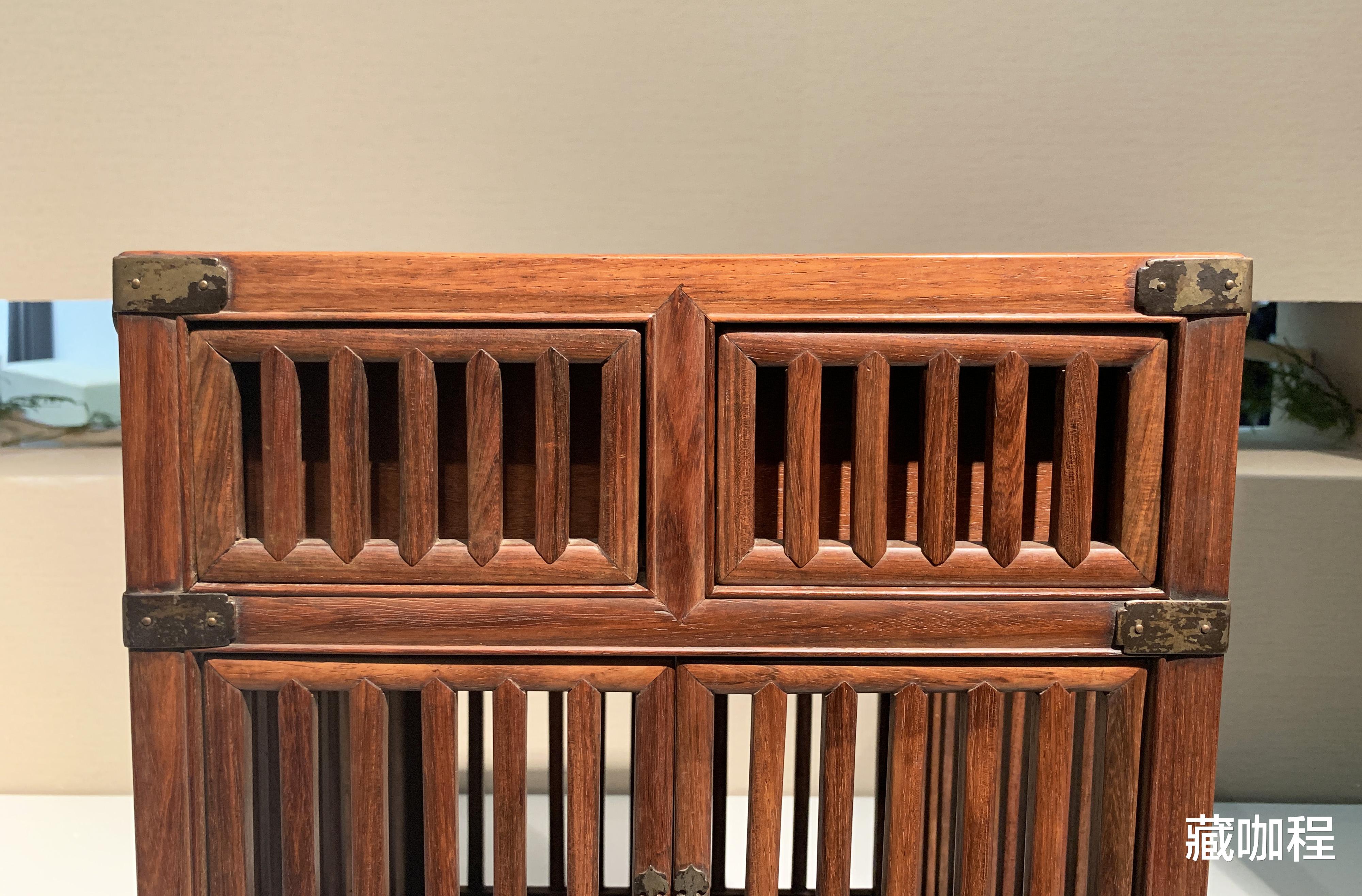 黄花梨竖棂格箱笼,有谁知道是用来做什么的?