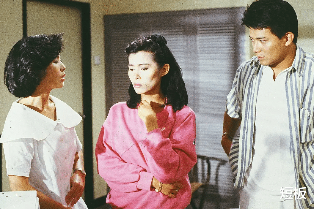 亚视|亚视的当家花旦,过档TVB后沦为背景板,61岁大变样已经无人识